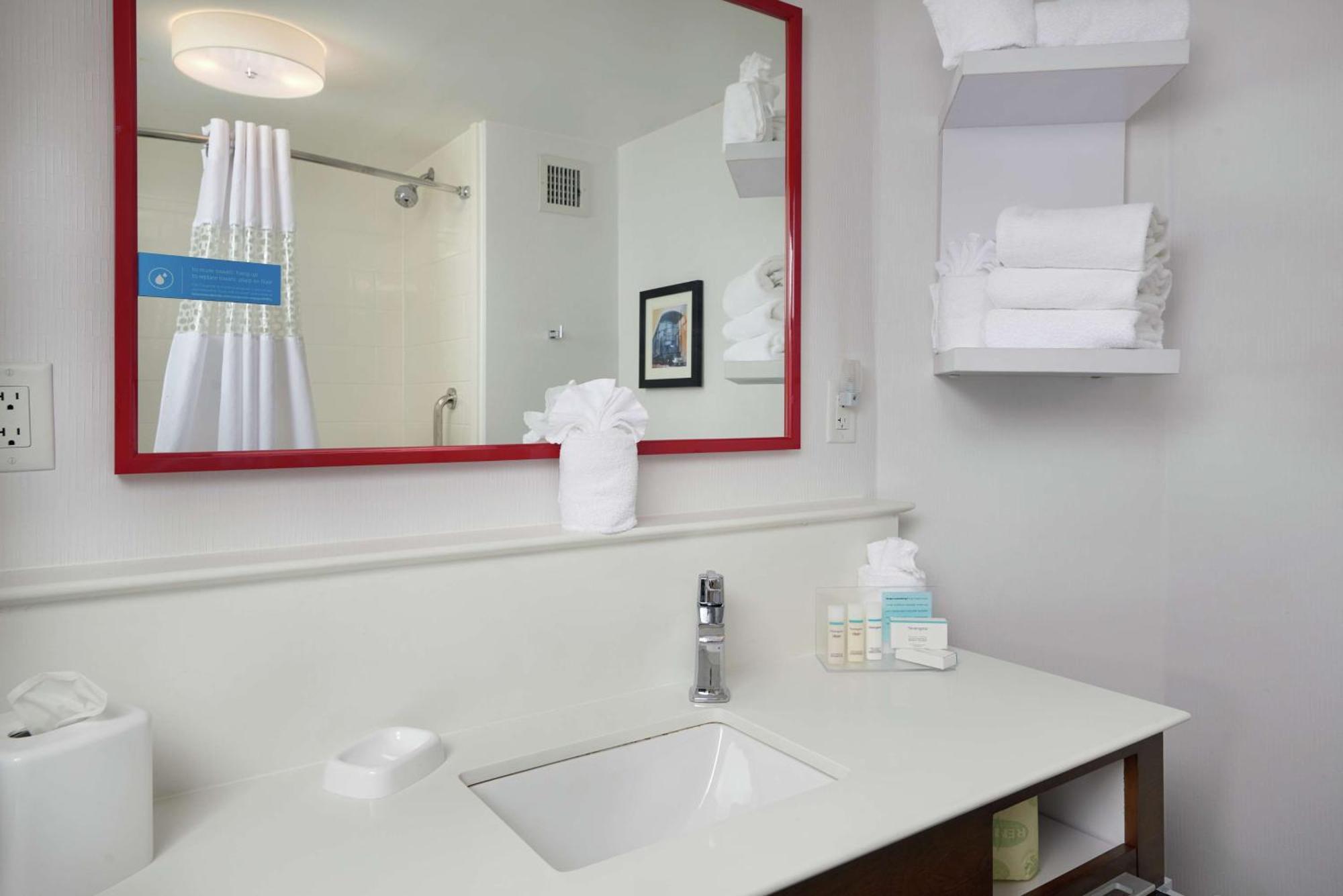 Hampton Inn Hanover Esterno foto